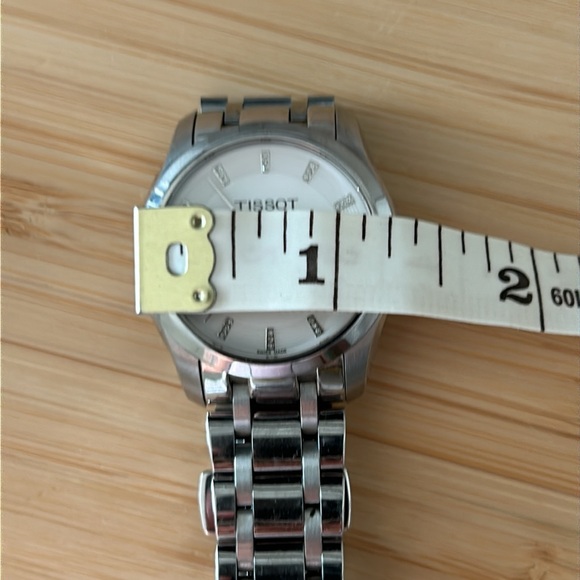 Tissot ladies quartz and diamond watch - Picture 10 of 10